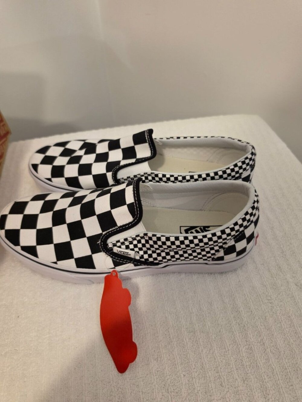 Brand New Vans Classic Checkerboard Slip-On Sneakers – Men's 9 / Women's 10.5